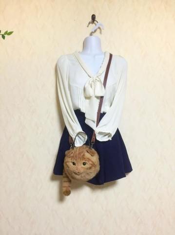 Реалистичные сумки в виде кошек из Японии